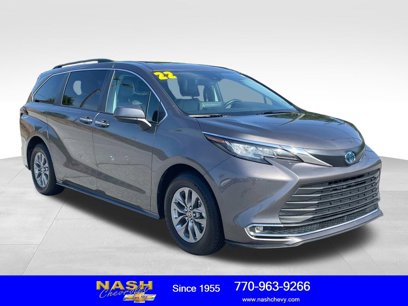 Used 2022 Toyota Sienna XLE