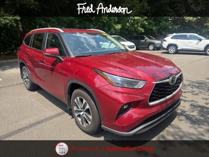 Used 2023 Toyota Highlander XLE