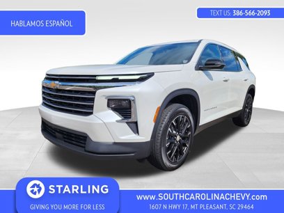 New 2025 Chevrolet Traverse LT w/ Sun and Wheel Package