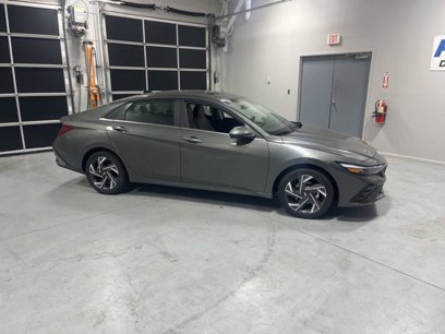 New 2025 Hyundai Elantra Limited