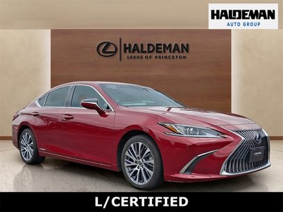 Used 2021 Lexus ES 300h w/ Premium Package