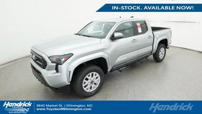 New 2025 Toyota Tacoma SR5