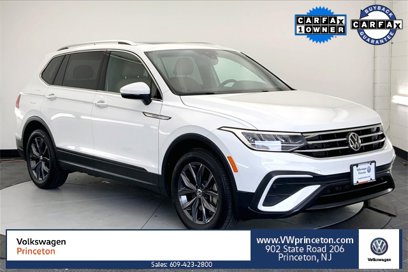 Certified 2022 Volkswagen Tiguan SE w/ Panoramic Sunroof Package