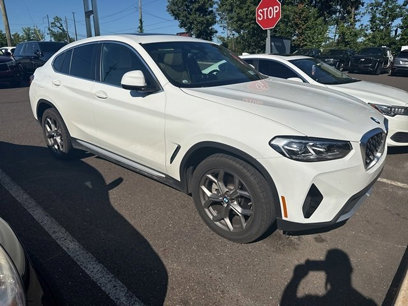 Used 2022 BMW X4 xDrive30i w/ Premium Package 2