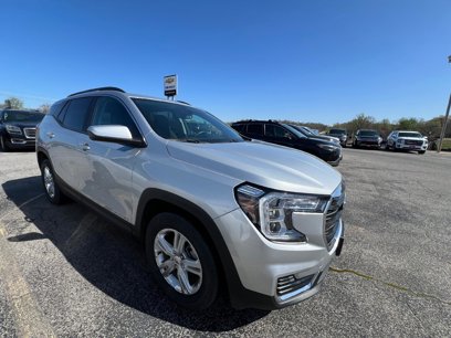 Used 2022 GMC Terrain SLE w/ Driver Convenience Package