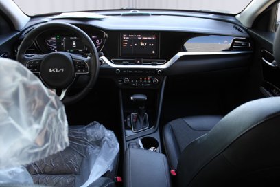Used 2022 Kia Niro EX