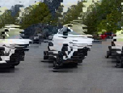 New 2025 Chevrolet Trax ACTIV w/ Sunroof Package
