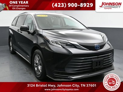 Used 2021 Toyota Sienna LE