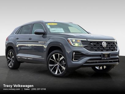 New 2025 Volkswagen Atlas Cross Sport SEL Premium R-Line