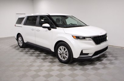 Used 2024 Kia Carnival LX