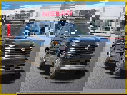 New 2025 Nissan Kicks S