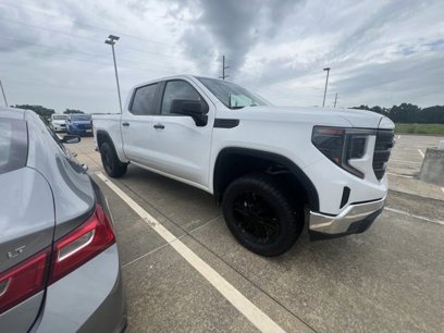 Used 2022 GMC Sierra 1500 Pro w/ Pro Value Package