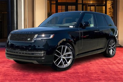 New 2025 Land Rover Range Rover SE