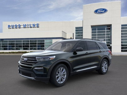 New 2024 Ford Explorer XLT w/ Equipment Group 202A