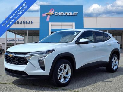 Used 2024 Chevrolet Trax LS w/ LS Convenience Package