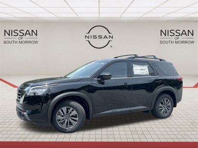 New 2025 Nissan Pathfinder SV w/ SV Premium Package