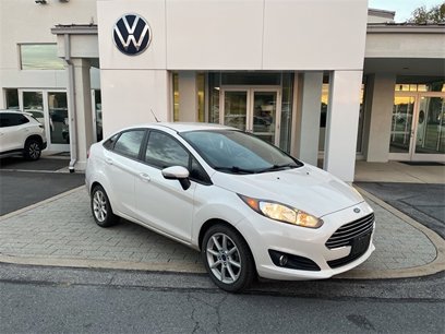 Used 2016 Ford Fiesta SE w/ Equipment Group 201A