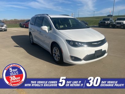 Used 2019 Chrysler Pacifica Touring-L Plus w/ Advanced Safetytec Group