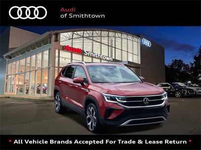 Used 2022 Volkswagen Taos SEL w/ Panoramic Sunroof Package