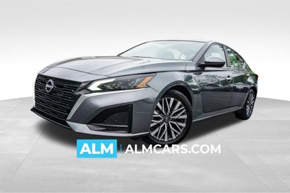 Used 2023 Nissan Altima 2.5 SV