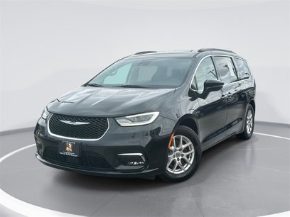 Used 2022 Chrysler Pacifica Touring-L