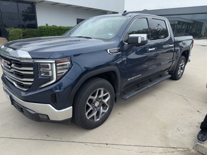 Used 2022 GMC Sierra 1500 SLT w/ SLT Convenience Package