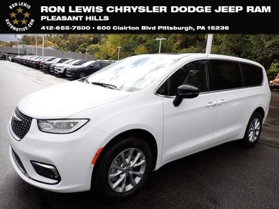 New 2025 Chrysler Pacifica Select