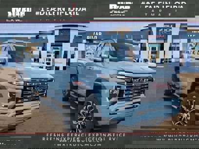 New 2025 GMC Canyon Denali