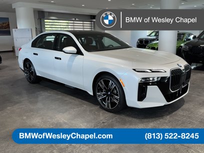 New 2025 BMW 740i w/ Premium Package