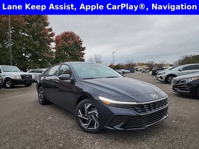 New 2025 Hyundai Elantra SEL