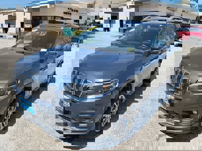 Certified 2019 Jeep Cherokee Latitude Plus w/ Cold Weather Group
