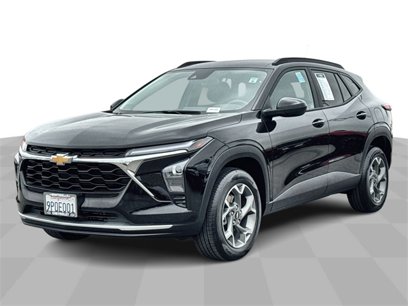 Used 2025 Chevrolet Trax LT w/ Driver Confidence Package