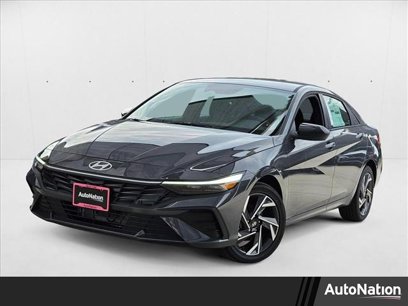 New 2025 Hyundai Elantra SEL