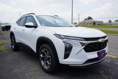 Used 2025 Chevrolet Trax LT w/ Driver Confidence Package