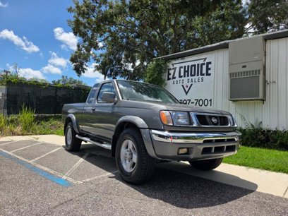 Used 2000 Nissan Frontier SE Desert Runner