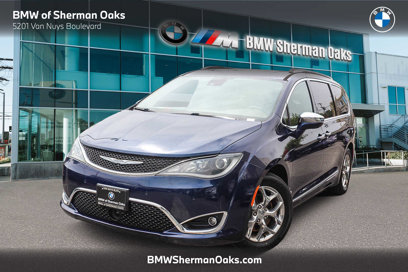 Used 2017 Chrysler Pacifica Limited w/ UConnect Theater Package