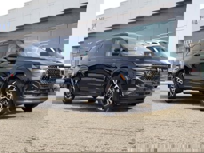 New 2025 Lincoln Nautilus Premier w/ Jet Appearance Package