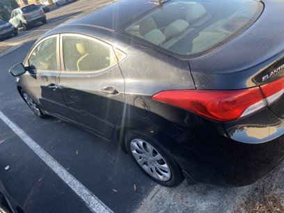 Used 2012 Hyundai Elantra GLS w/ Comfort Pkg 2