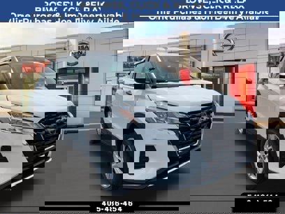 New 2025 Nissan Kicks Play S