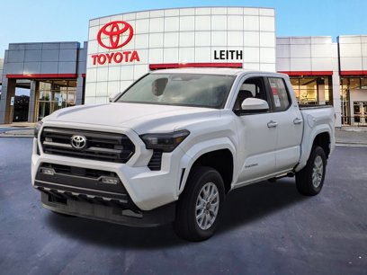 New 2024 Toyota Tacoma SR5
