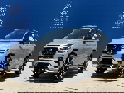 New 2025 Volvo XC60 B5 Plus