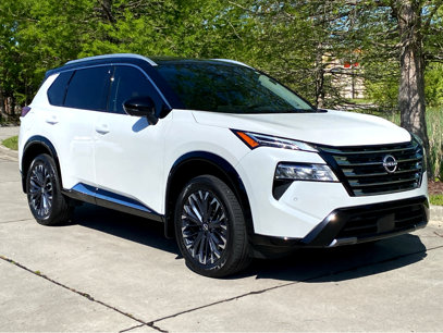 Certified 2025 Nissan Rogue Platinum w/ Tech Package