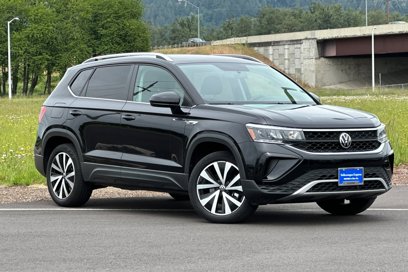 Used 2022 Volkswagen Taos SE
