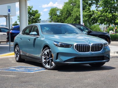 New 2025 BMW i5 xDrive40 w/ Premium Package