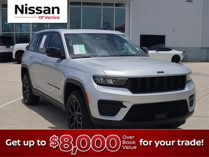 Used 2024 Jeep Grand Cherokee Altitude