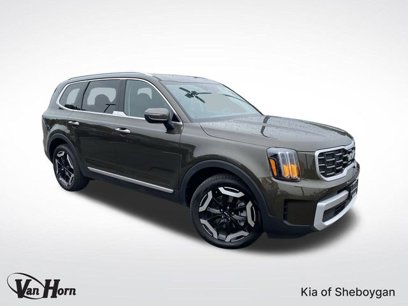 Used 2024 Kia Telluride S w/ S Sunroof Package