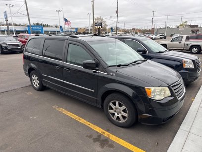 Used 2009 Chrysler Town & Country Touring