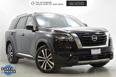 Used 2024 Nissan Pathfinder Platinum w/ Cargo Package