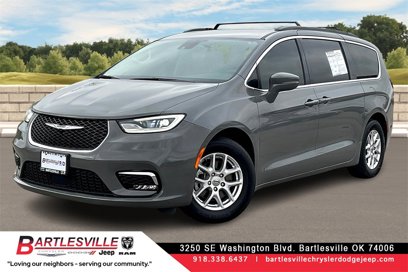 Used 2022 Chrysler Pacifica Touring-L