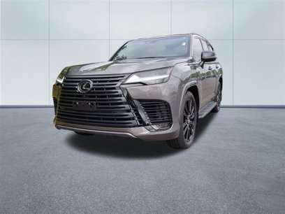 Used 2024 Lexus LX 600 4WD w/ Luxury Package